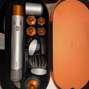 Lightly used Dyson Airwrap - Limited Edition Copper color (2021 edition).